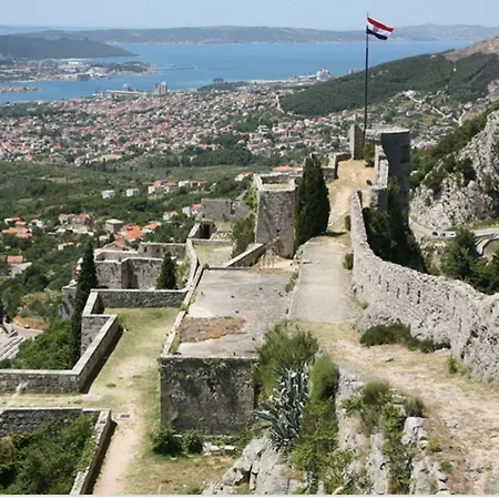Lucija *